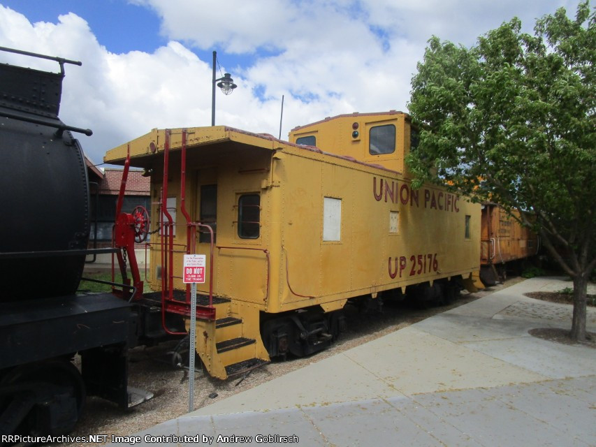 UP 25176
